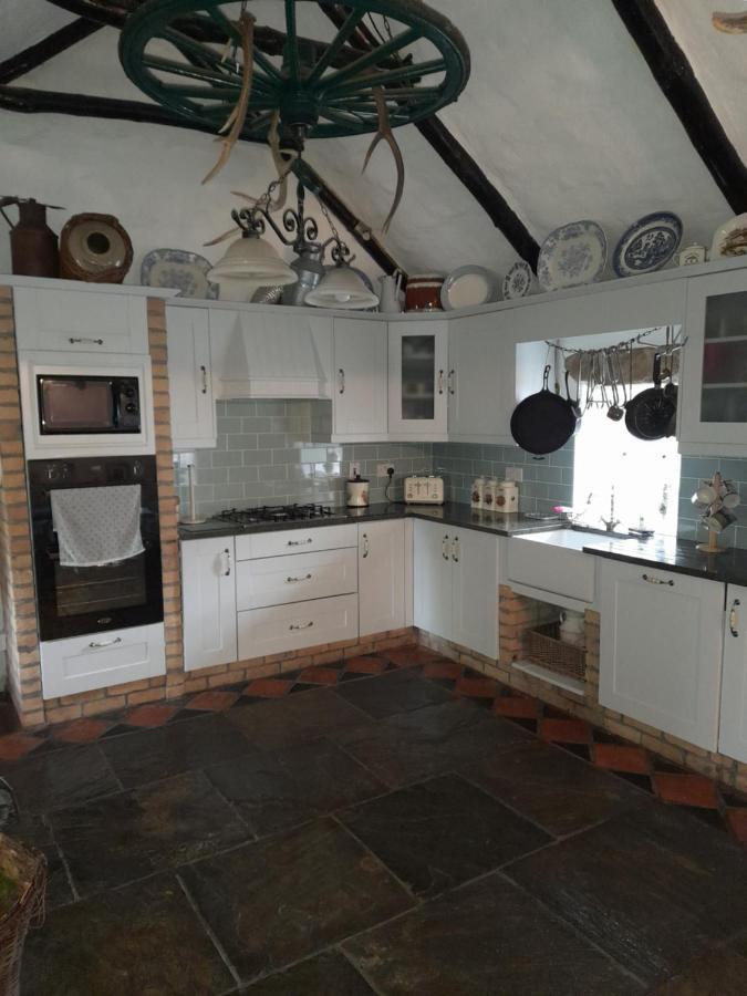Clarisses Cottage ลาราห์ ภายนอก รูปภาพ