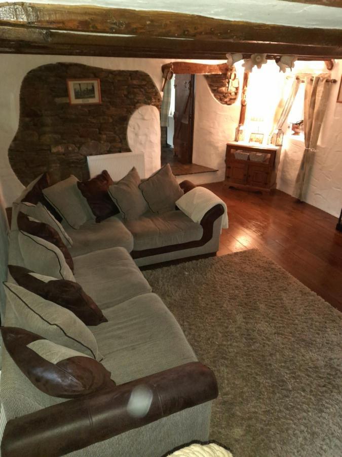 Clarisses Cottage ลาราห์ ภายนอก รูปภาพ