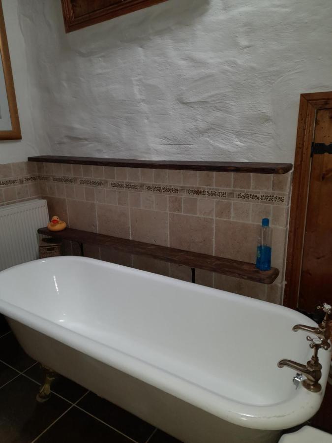 Clarisses Cottage ลาราห์ ภายนอก รูปภาพ