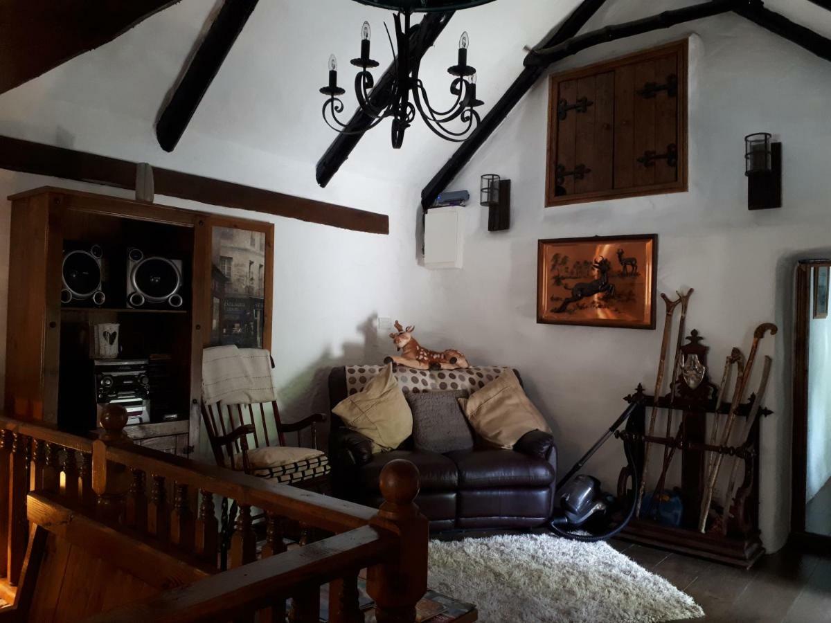 Clarisses Cottage ลาราห์ ห้อง รูปภาพ